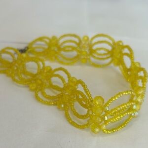 ⭐️ Yellow Beaded Choker Necklace 🌟